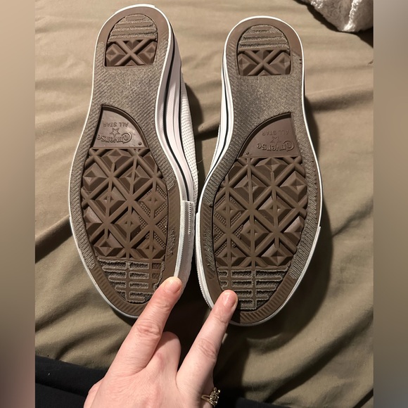 Converse Slip Ons size 9 - Picture 5 of 5